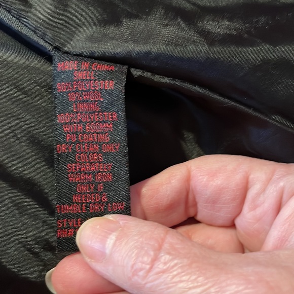 Beautiful woman’s houndstooth black and white coat. Size L. - Picture 12 of 12